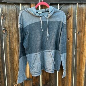 Hang Ten lightweight hoodie.  Classic skater or surfer style